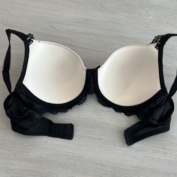 SOMA CREAM WITH BLACK LACE, BOW & BEAD TASSEL SIZE 36C - Picture 4 of 5